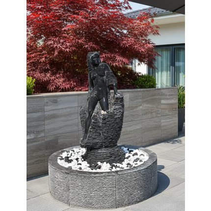 Gartenfigur Brunnen Skulptur Romi