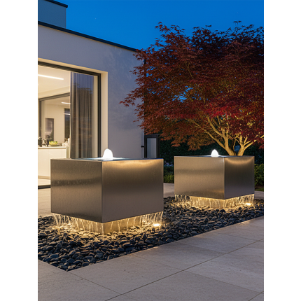 Cube Duo Edelstahlbrunnen – modernes Wasserspiel mit zwei Edelstahlwürfeln inklusive Einbautank, Pumpe und LED-Beleuchtung für Garten und Terrasse