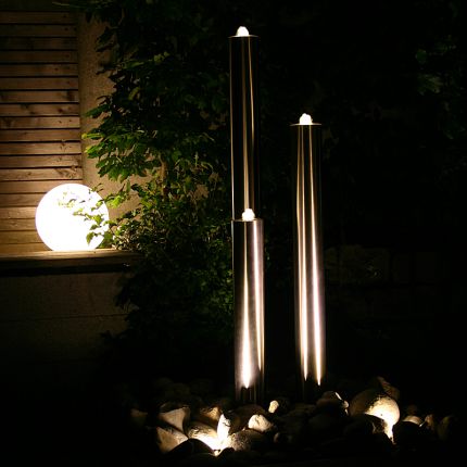 Gartenbrunnen Edelstahl 3er SET abgestufte Rundsäulen 120cm hoch inkl. LED Beleuchtung
